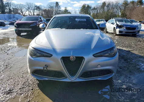 2017 Alfa Romeo Giulia Ti z USA, uszkodzony, nr VIN ZARFAECNXH7550651